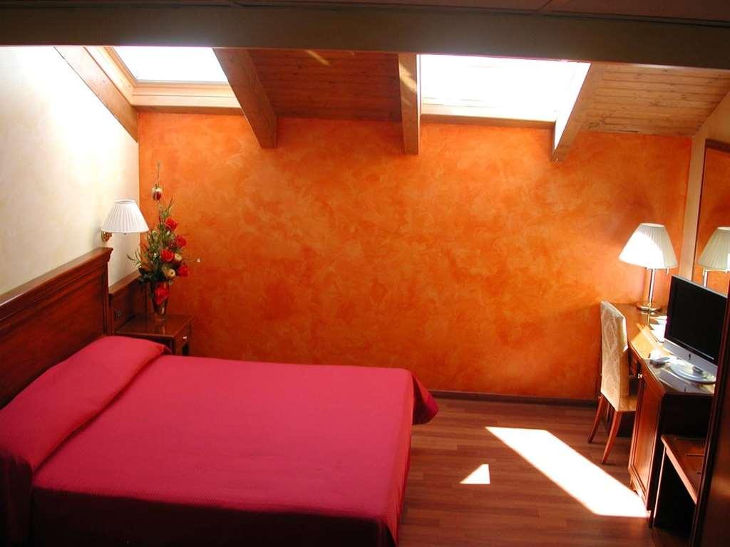 Hotel Vazzana فولبيانو الغرفة الصورة