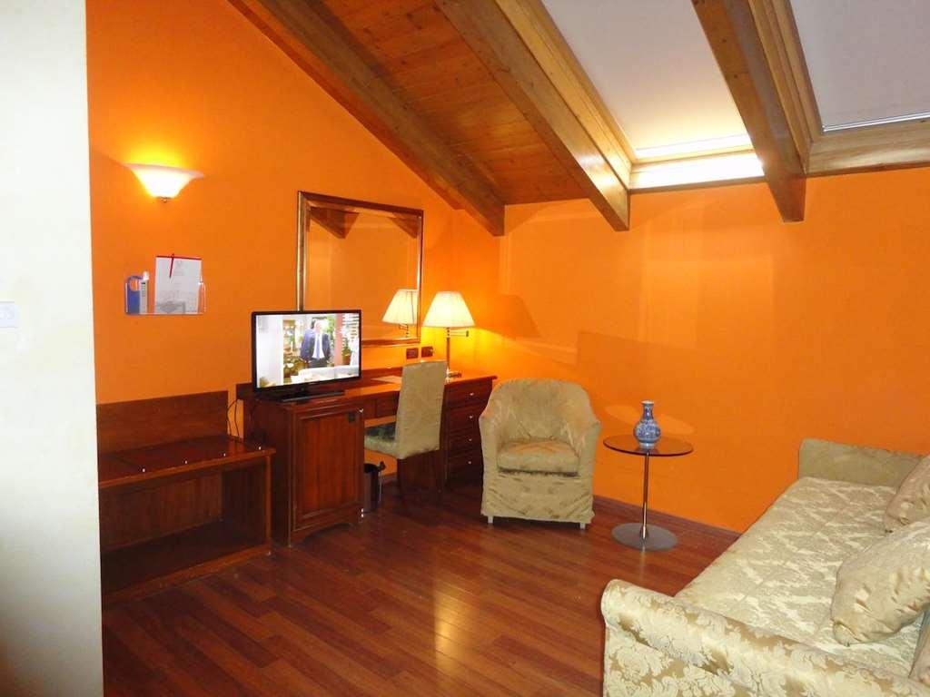 Hotel Vazzana فولبيانو الغرفة الصورة